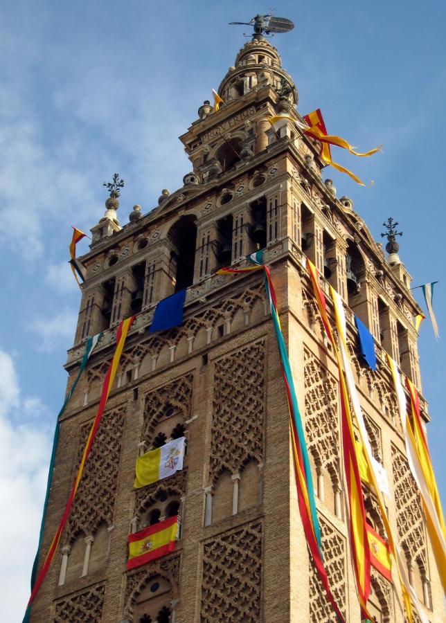 Bt6gallos Seville